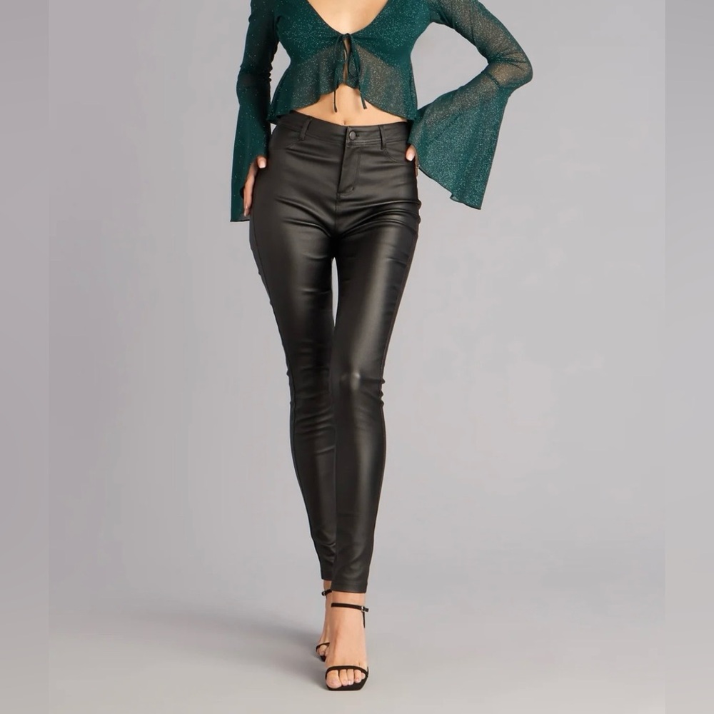 Windsor High-Rise Coated Skinny Pants - M